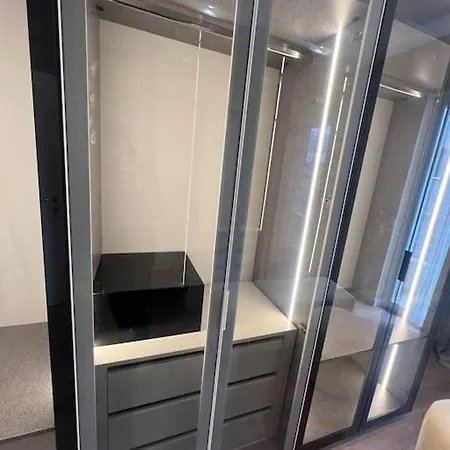 Modern New Near Blloku 아파트