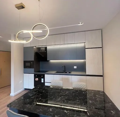 Apartament Modern New Near Blloku Tirana